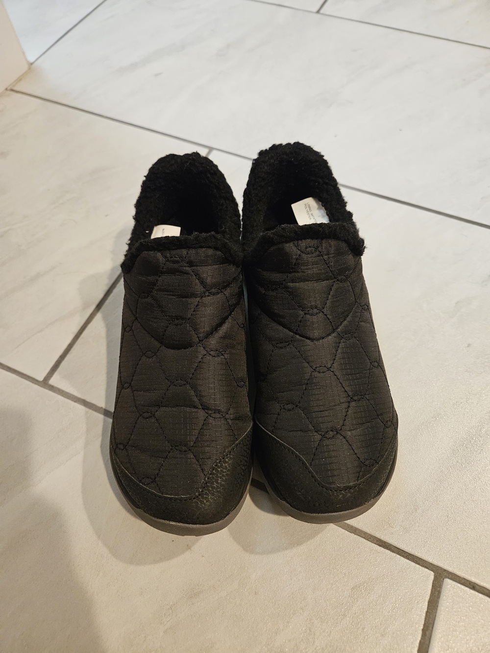 Merrell Black Quilted Slip-On Moccasin Slippers